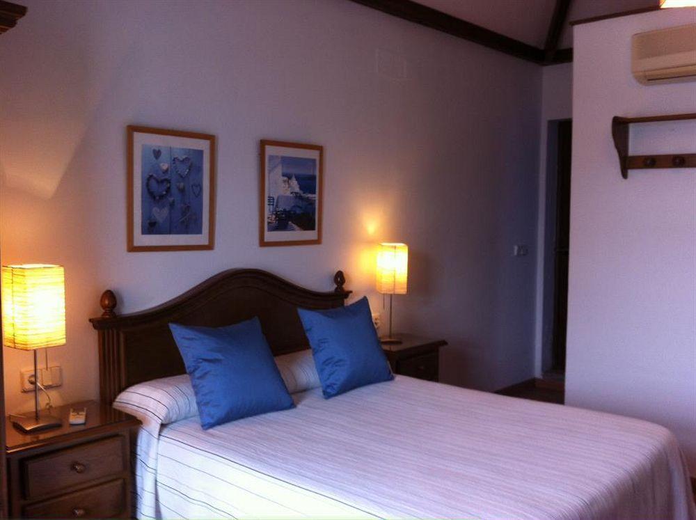 Complejo Penafiel Apartment Zarza La Mayor ภายนอก รูปภาพ